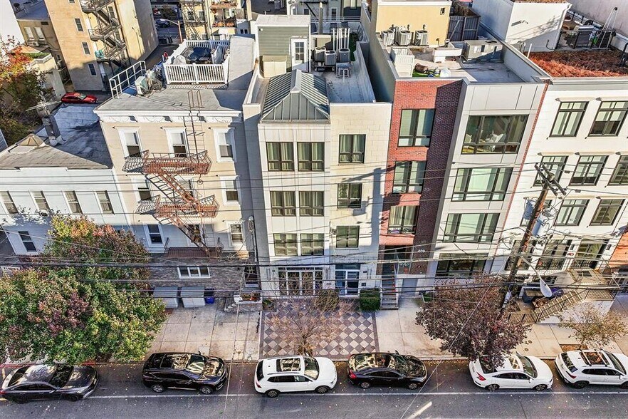 More Photos Of 411 Jefferson St, Hoboken Health Club For Sale