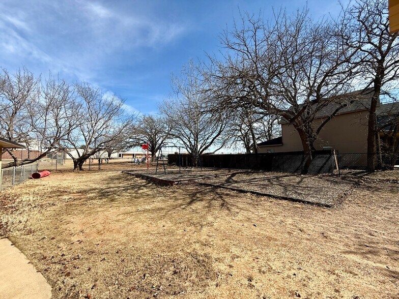 More Photos Of 3015 James Rd, Granbury Daycare Center For Sale