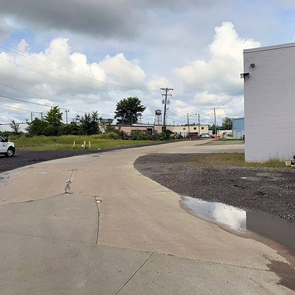 More Photos Of 29120 Anderson Rd, Wickliffe Manufacturing For Lease