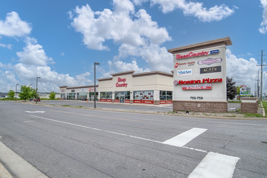 More Photos Of 725-745 Gardiners Rd, Kingston General Retail For Lease