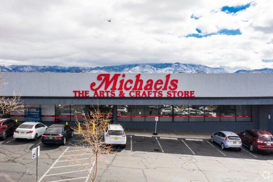 More Photos Of 4400-4420 Wyoming Blvd NE, Albuquerque Unknown For Lease