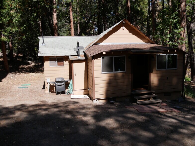 More Photos Of 42193 Seven Oaks Road, Angelus Oaks Specialty For Sale