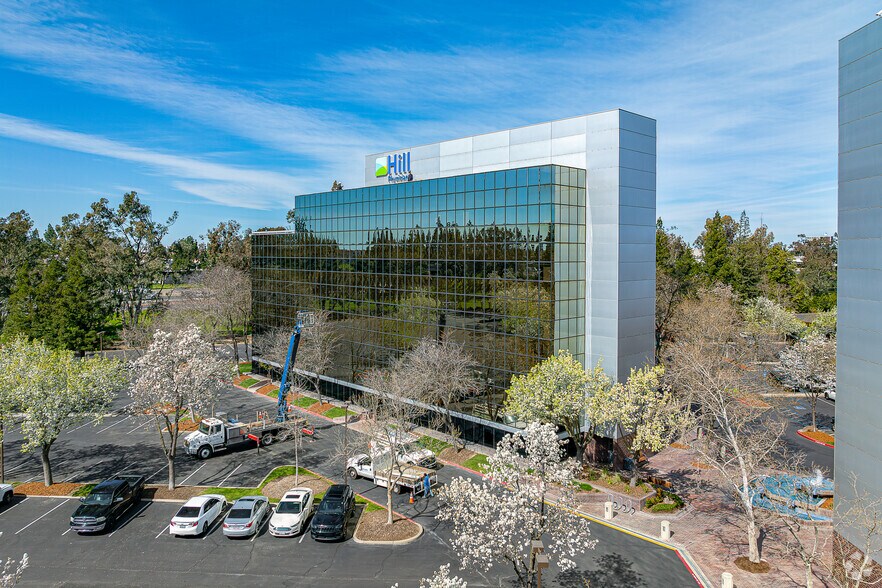 More Photos Of 1435 River Park Dr, Sacramento Office For Sale