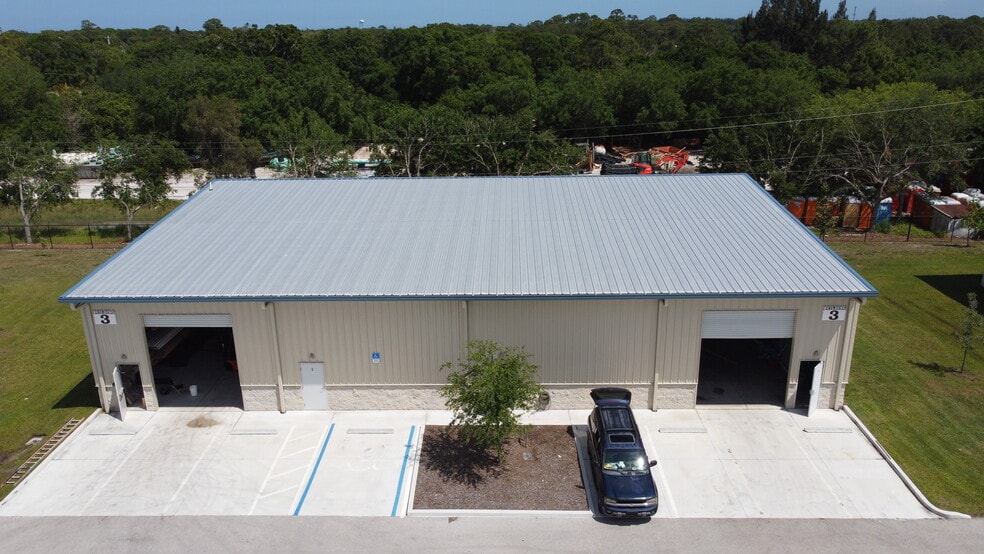 More Photos Of 5265 45th St, Vero Beach Unknown For Lease