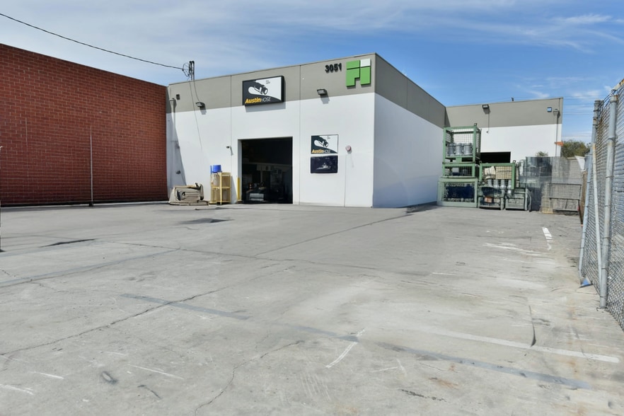 Primary Photo Of 3051 E Maria St, Rancho Dominguez Warehouse For Lease