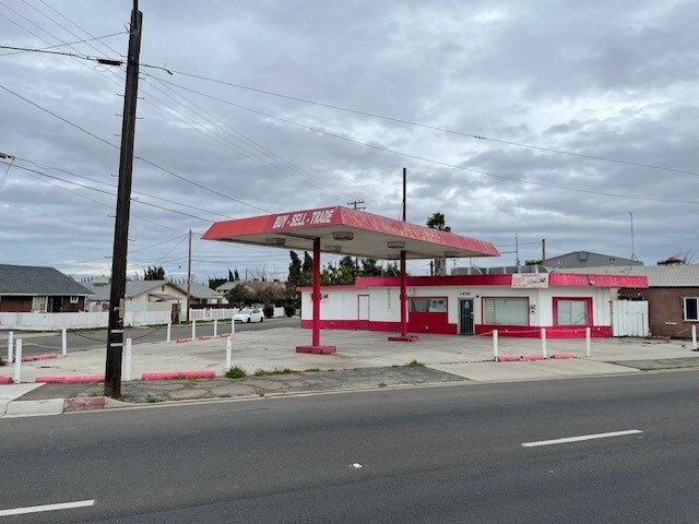 More Photos Of 1060 N Golden State Blvd, Turlock Office For Sale