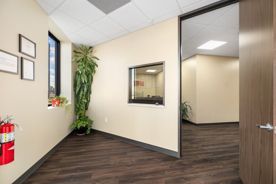 More Photos Of 16647 Telge Rd, Cypress Warehouse For Sale