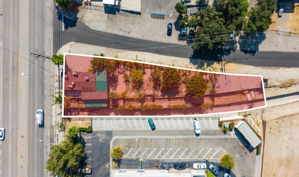 More Photos Of 6500 Foothill Blvd, Tujunga Restaurant For Sale