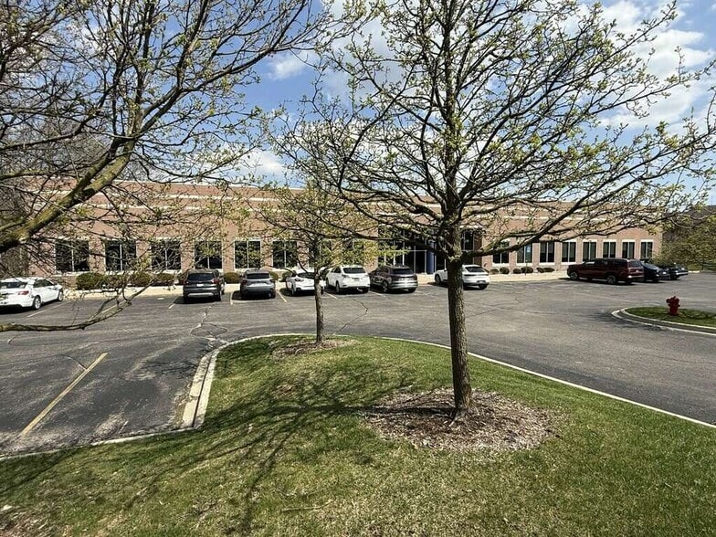 More Photos Of 29770 Hudson Dr, Novi Research And Development For Sale