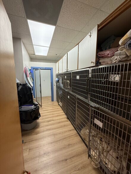 More Photos Of 907 Norwich New London Tpke, Uncasville Freestanding For Lease