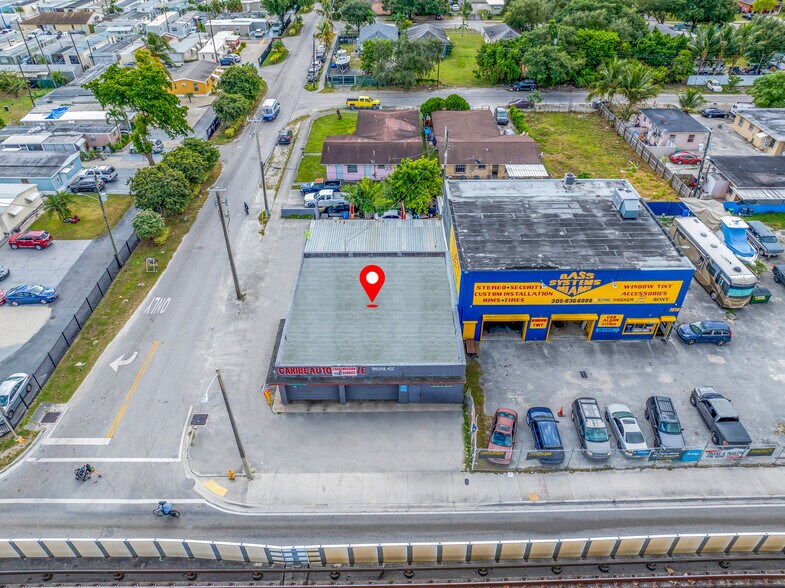 More Photos Of 3000 NW 79th St, Miami Auto Repair For Lease