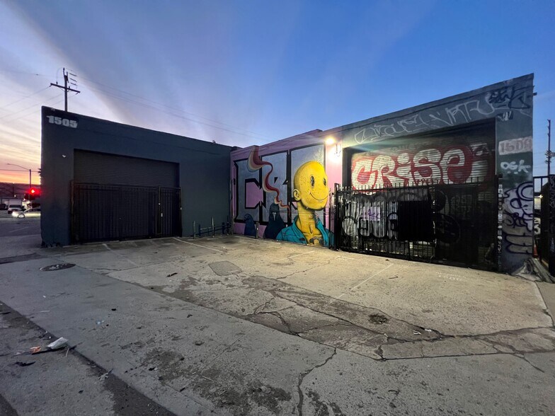 More Photos Of 1505-1515 S Santa Fe Ave, Los Angeles Warehouse For Lease