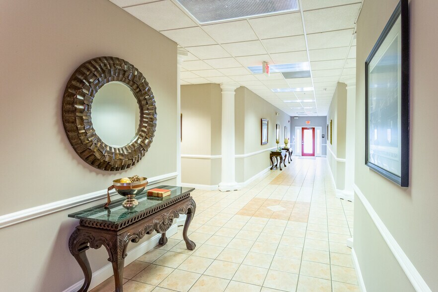 More Photos Of Pheasant Ridge Road, Roanoke Office For Lease