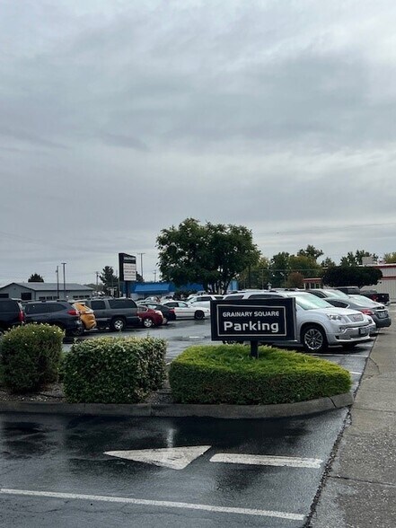 More Photos Of 159 W Hermiston Ave, Hermiston Loft Creative Space For Lease