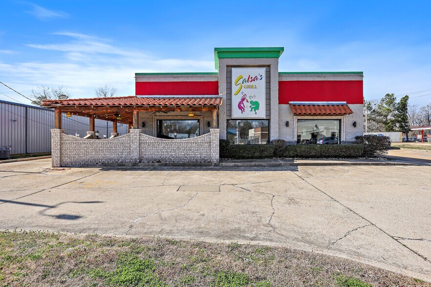 Primary Photo Of 127 S Pearson Rd, Jackson Fast Food For Lease