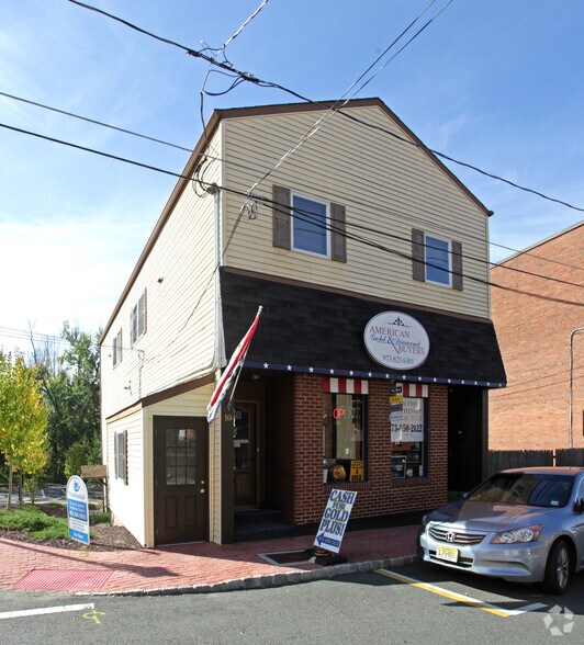 More Photos Of 10 Main St, Hamburg Storefront Retail Residential For Lease