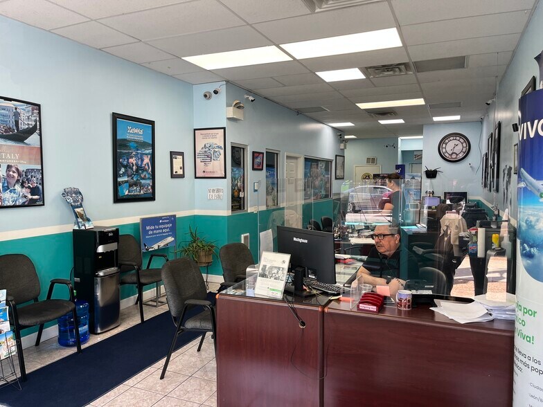 More Photos Of 3934-3946 W 26th St, Chicago Storefront Retail Office For Sale