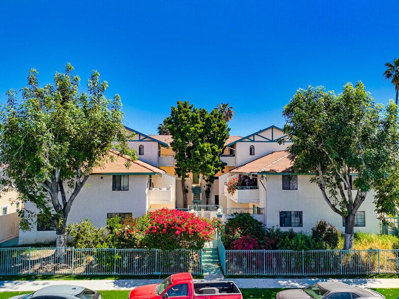 Primary Photo Of 3541 Highland Ave, San Diego Apartments For Sale