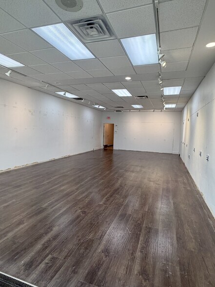 More Photos Of 13785-13789 Walsingham Rd, Largo Freestanding For Lease