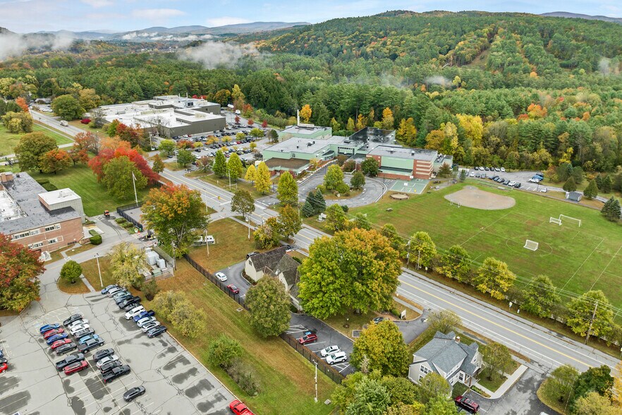 More Photos Of 68 Lyme Rd, Hanover Office Residential For Sale