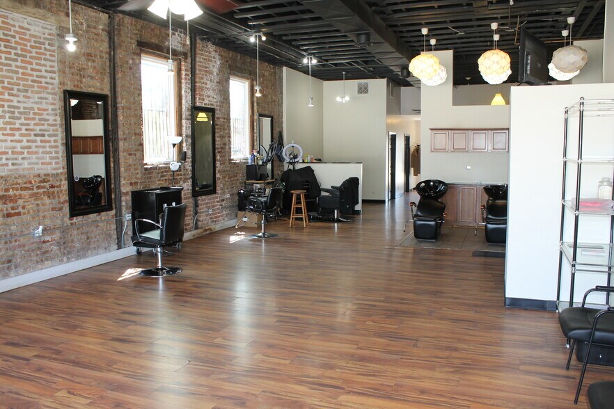 More Photos Of 4815 Butterfield Rd, Hillside Storefront Retail Residential For Sale