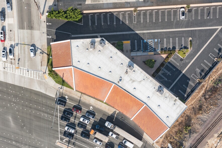 More Photos Of 18989 Hawthorne Blvd Beach, Redondo Beach Freestanding For Lease