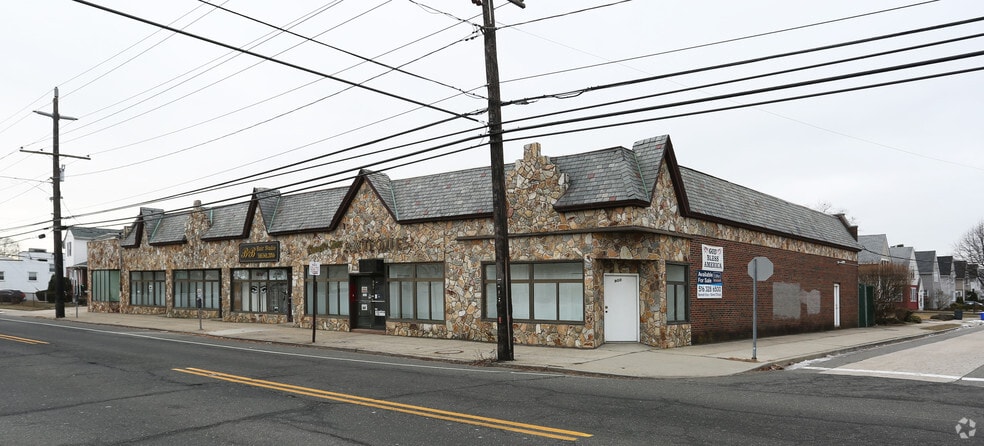 Primary Photo Of 900-920 Rockaway Ave, Valley Stream Storefront For Lease