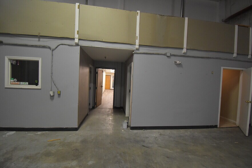 More Photos Of 378 Page St, Stoughton Light Distribution For Lease