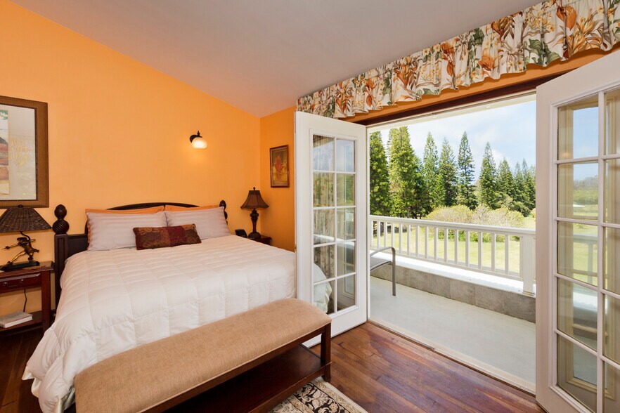 More Photos Of 94-2152 S Point Rd, Naalehu Hotel For Sale