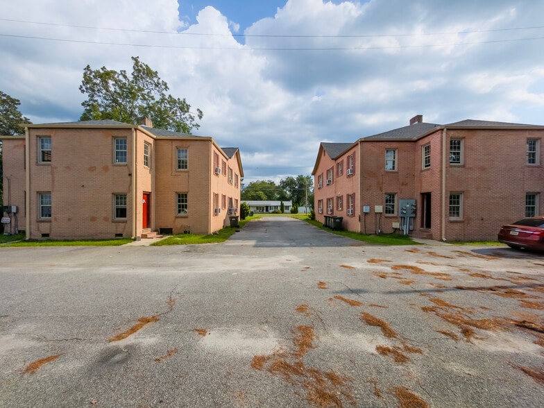 More Photos Of 521 SE 5th Ave, Moultrie Apartments For Sale