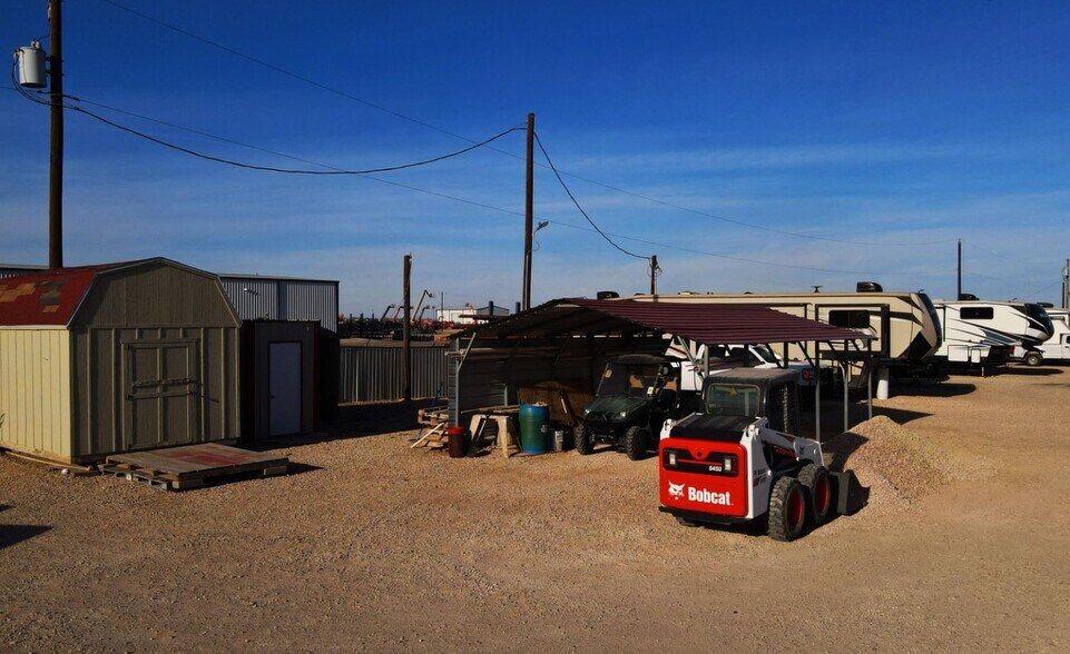 More Photos Of 3807 S County Road 1210, Midland Trailer Camper Park For Sale