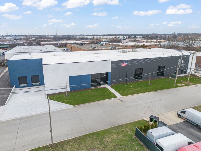 Primary Photo Of 864 N Addison Ave, Elmhurst Warehouse For Lease