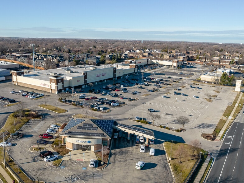 More Photos Of 2164-2240 Bloomingdale Rd, Glendale Heights Unknown For Lease