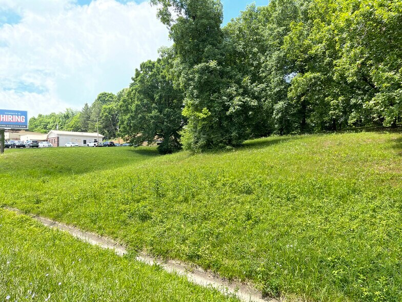More Photos Of 840 Highway 321, Lenoir City Land For Sale