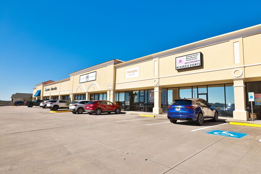 More Photos Of 19786 Highway 105 W, Montgomery Storefront For Sale