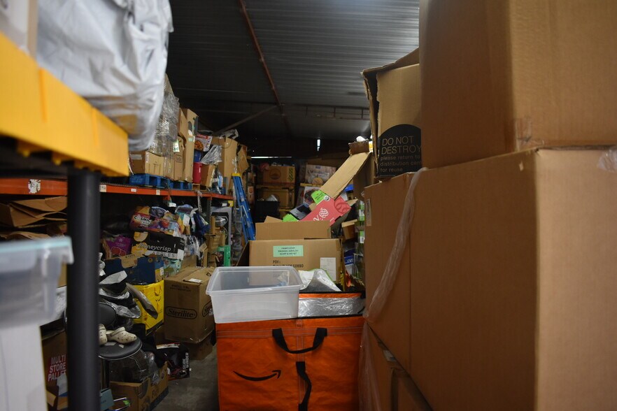 More Photos Of 8614-8616 Mettler St, Los Angeles Industrial For Sale