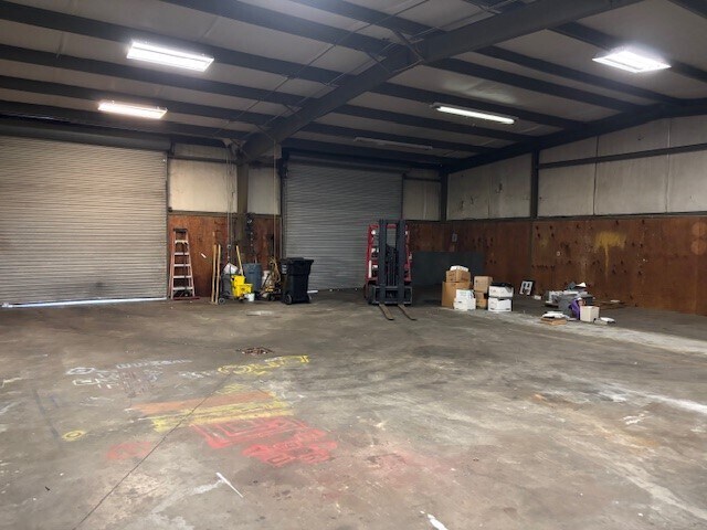 More Photos Of 1512 Commercial Ct, Jonesboro Warehouse For Sale
