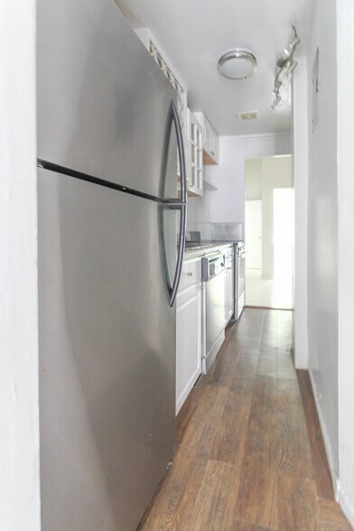 More Photos Of 114 E 37th St, New York Apartments For Sale