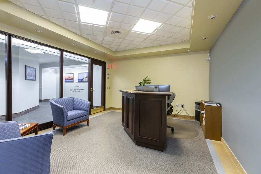 More Photos Of 1350 Division Rd, West Warwick Office For Lease