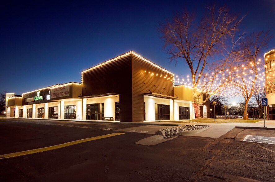 More Photos Of 3333 S Wadsworth Blvd, Lakewood Unknown For Lease