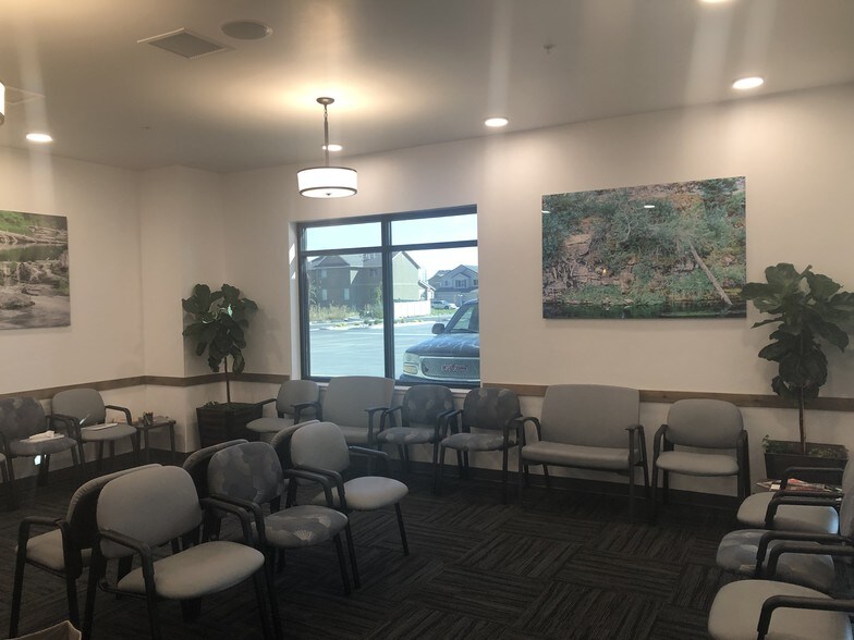 More Photos Of 2183 W Main St, Lehi Unknown For Lease