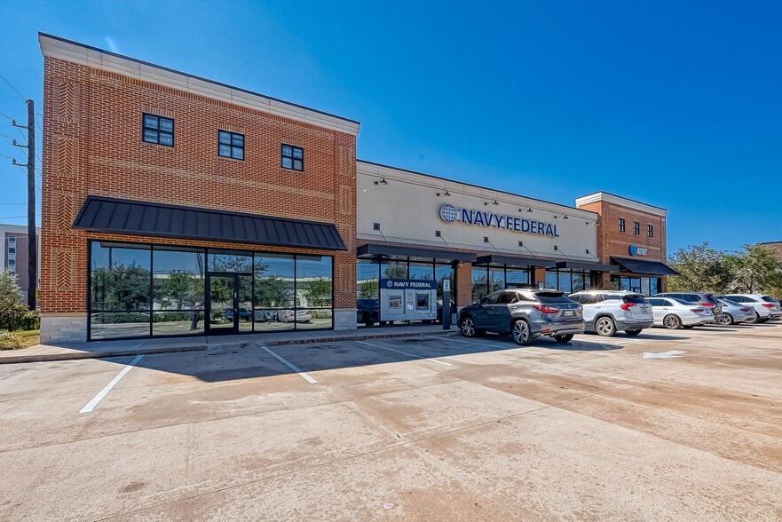 More Photos Of 310 Highway 6, Sugar Land Storefront Retail Office For Lease