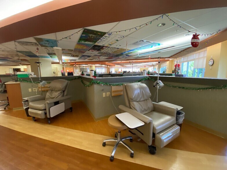 More Photos Of 3100 Plaza Properties Blvd, Columbus Medical For Lease