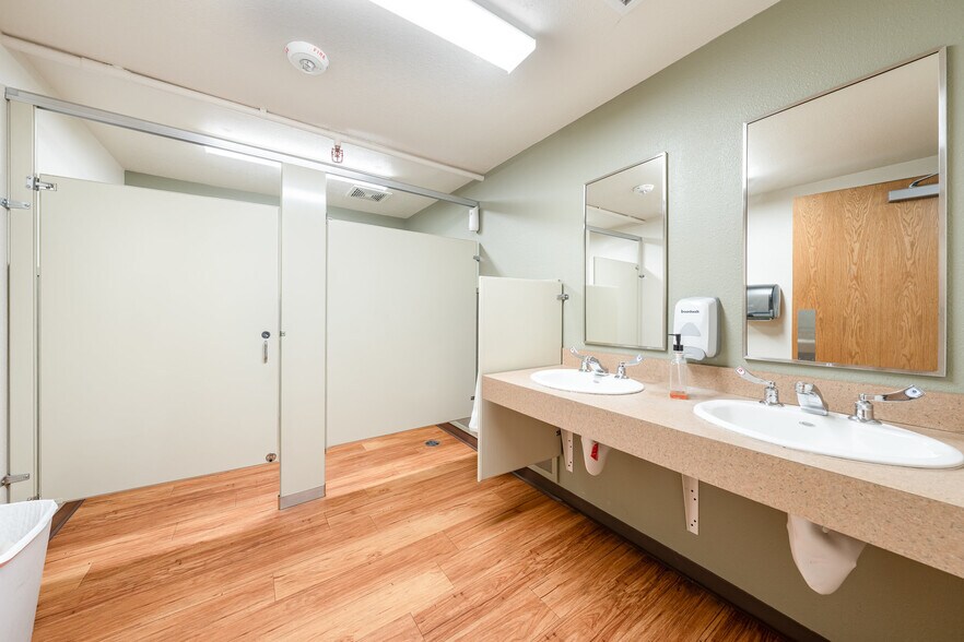 More Photos Of 5812 Venus Ave, Fort Collins Office For Lease