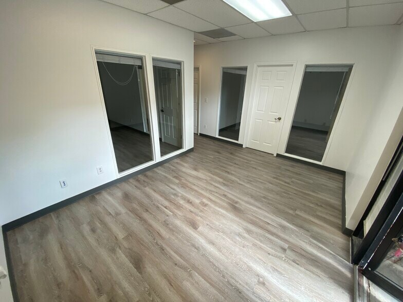 More Photos Of 13555 Automobile Blvd, Clearwater Medical For Lease
