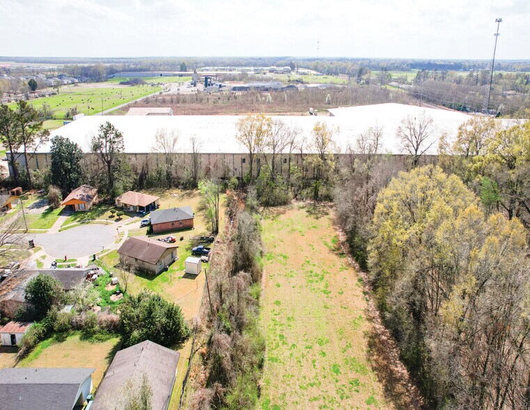 More Photos Of 801 Riverbarge Rd, Monroe Distribution For Sale