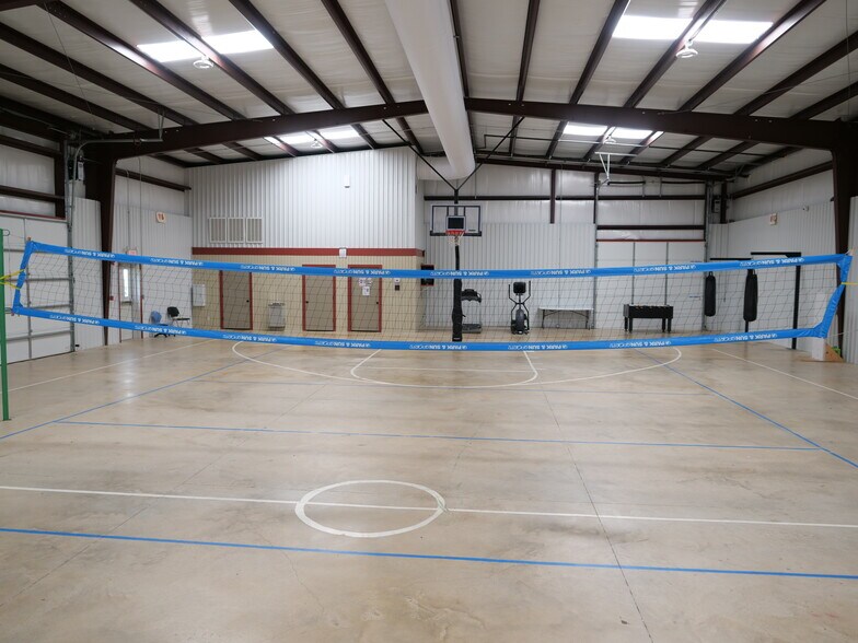 More Photos Of 4150 Highway 36 S, Brenham Shelter For Sale