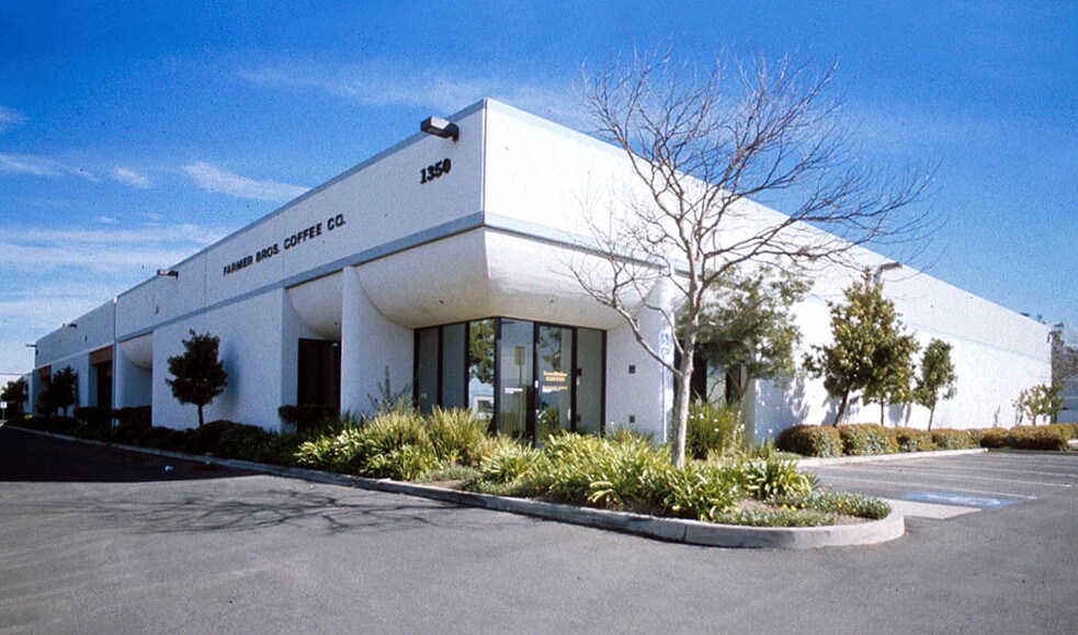 More Photos Of 1400 Stellar Dr, Oxnard Unknown For Lease