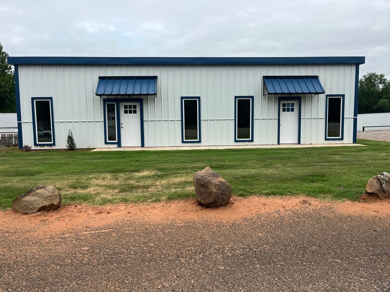 Primary Photo Of 3775 NW 32nd St, Newcastle Office For Sale