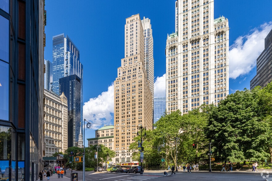 More Photos Of 225 Broadway, New York Office For Lease
